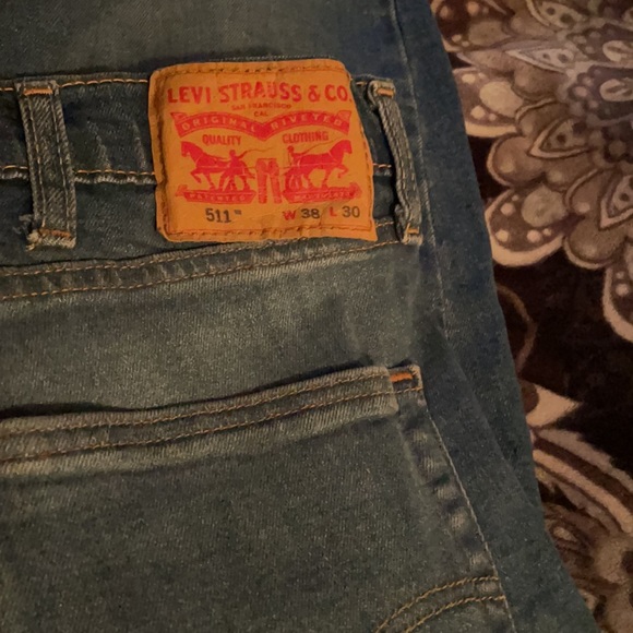 Levi’s pants - Picture 2 of 2